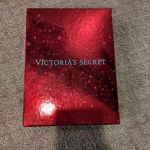 Victoria's Secret hat box